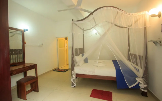 Tharanga Surfing Villa