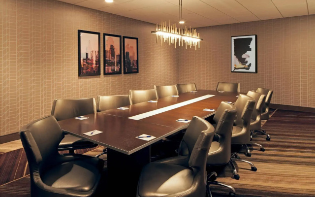 H  Los Angeles, Curio Collection by Hilton