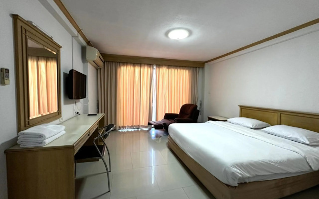 Garden Paradise Hotel & Serviced Apartment