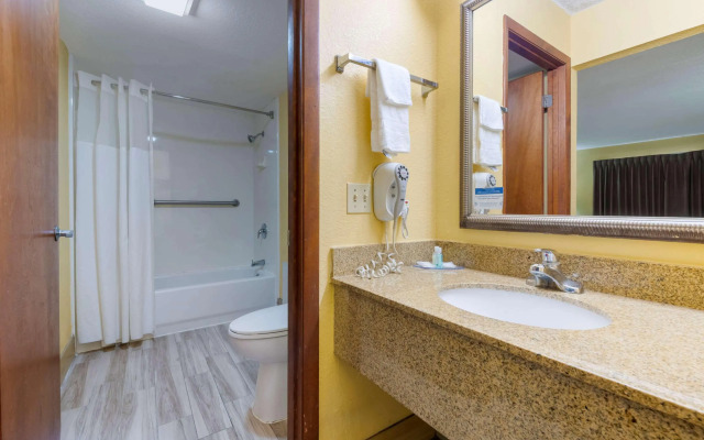Quality Inn & Suites Mt Dora North