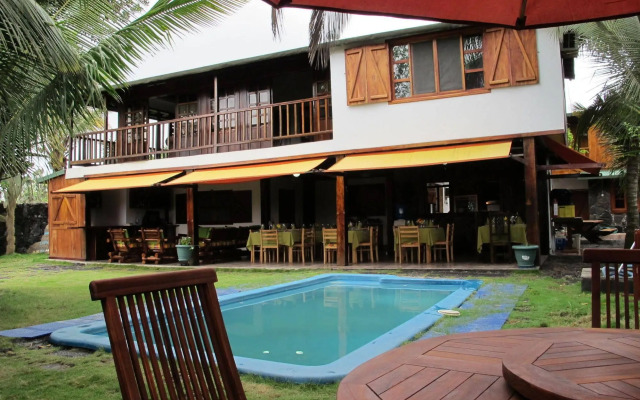 The Wooden House Lodge