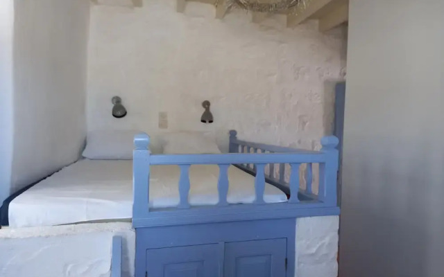 Traditional 2 Bd Chora House Patmos