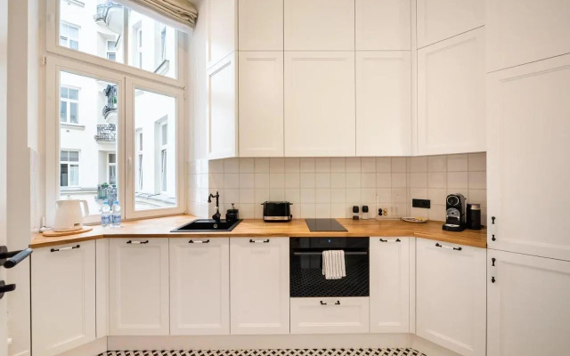 Premium Warsaw Center Studio