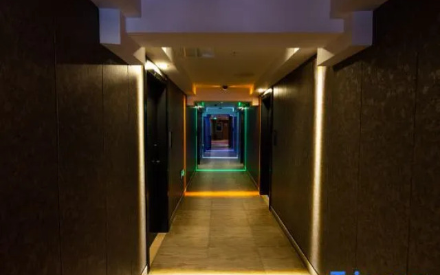 Rainbow Hotel (Haikou Fucheng store)