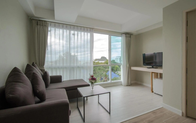 Prachuap Grand Hotel