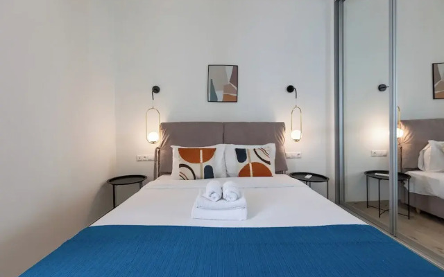 Elvis 2-Bedroom Apartment in Athens