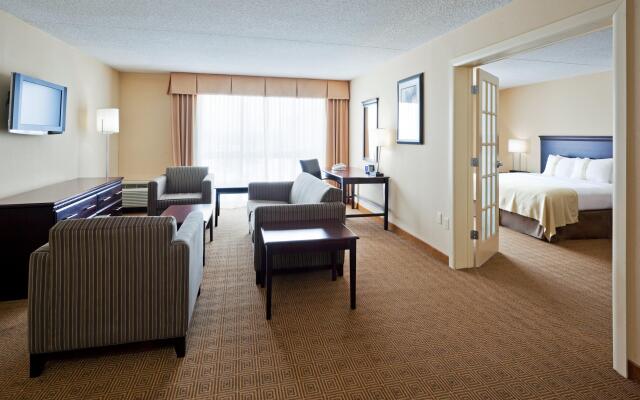 Holiday Inn South Plainfield-Piscataway, an IHG Hotel