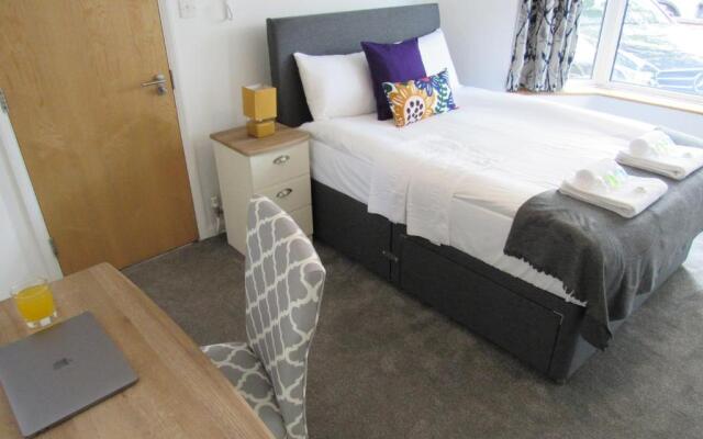 The Cambridge Suites -Tas Accommodations