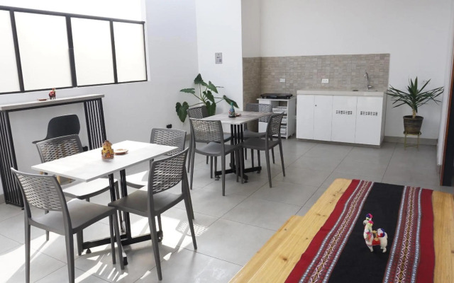 Casa Pillqu APARTAMENTOS PRIVADOS - 10min del Aeropuerto Lima PE