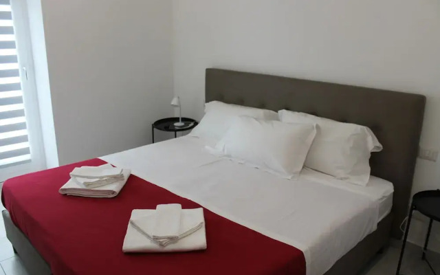 Destefano Central Apartment with Balcony