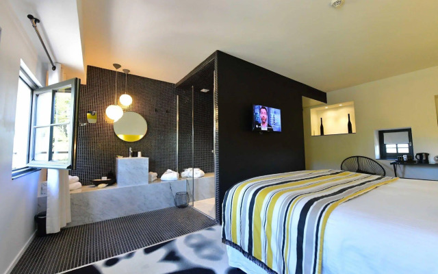 Pont Levis Hôtel By Franck Putelat