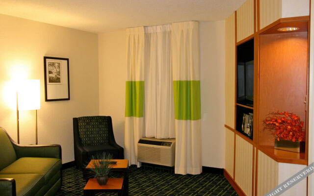 Fairfield Inn and Suites Youngstown Austintown