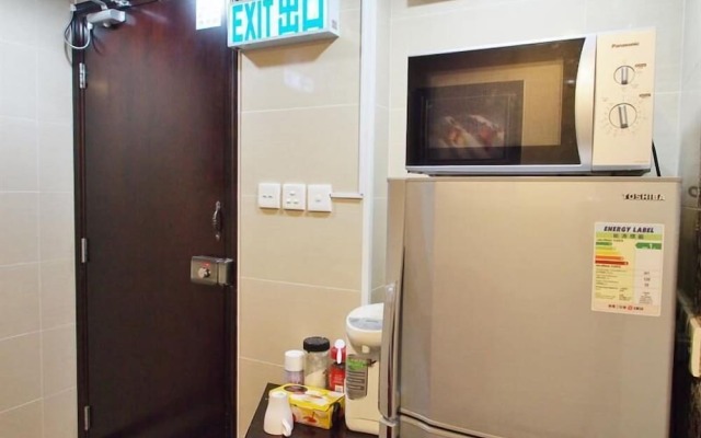Days Hotel HK - Hostel