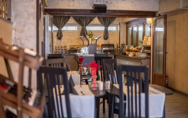 Hotel Marea Neagra