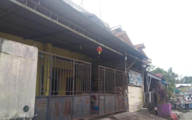 91281 Guest House Indah Jaya – Exterior – Tarakan