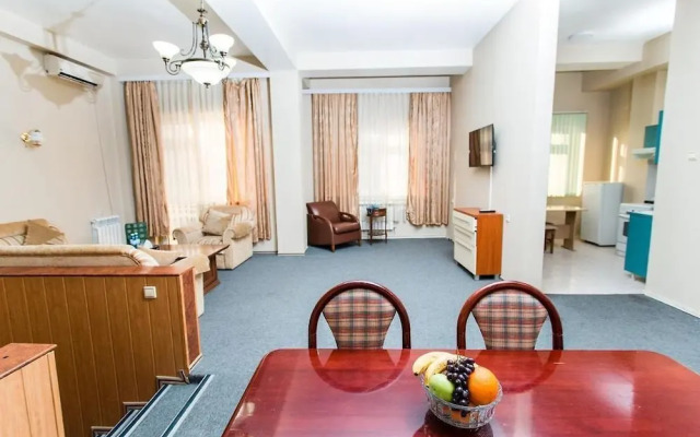 Pilot Apart Hotel