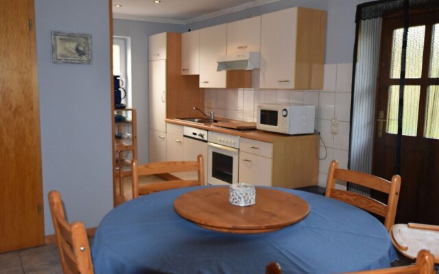 Snug Bungalow in Alt Farpen With Garden