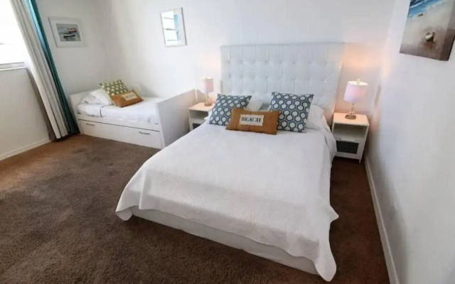 Amazing 2 Bed 2 Bath @ Tides!