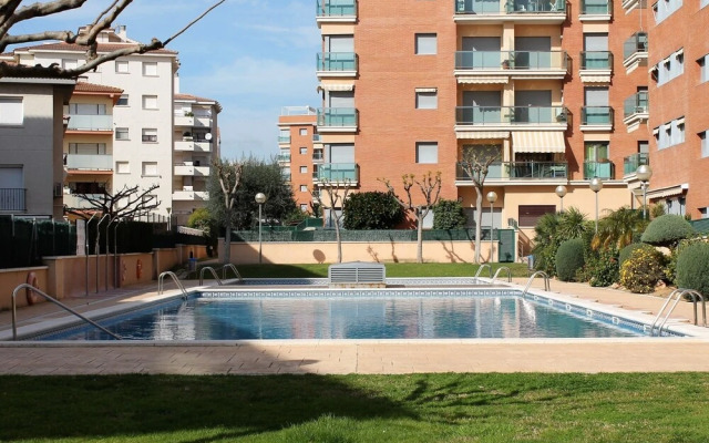 Suitur beach apartment with pool