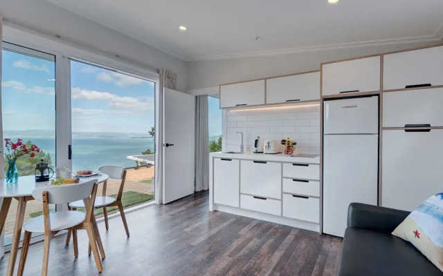 Woodside Bay Chalets