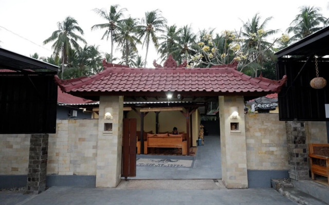 Reddoorz Plus Near Pantai Melase Lombok