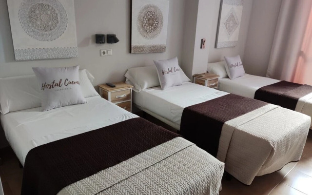 Hostal Cuevas