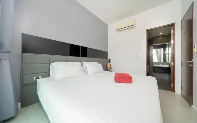 Nai Harn Suite near Beach UTN D502