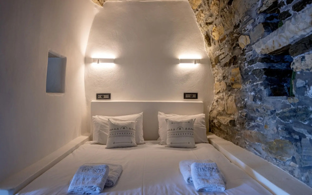 Living Theros Luxury Suites