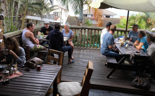 Ansteys Beach Self Catering Apartments