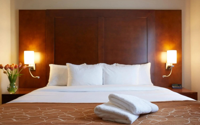 Comfort Suites Saskatoon