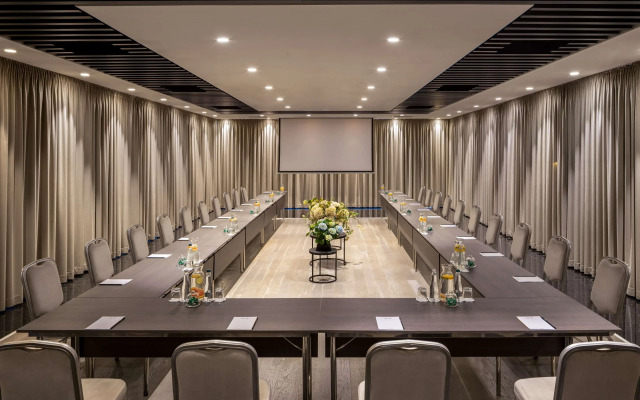Radisson Blu Leogrand Hotel