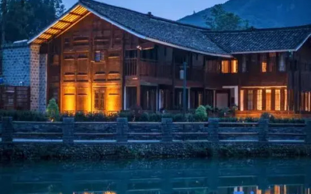 Fanjing Mountain Moyunjian (Yunshe Shenlongtan store)