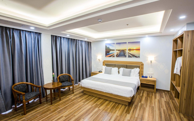 Costa Palawan Resort