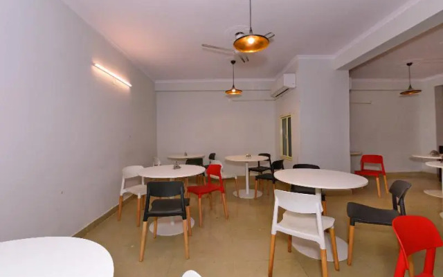 Collection O 46143 Hotel Ratiram Palace