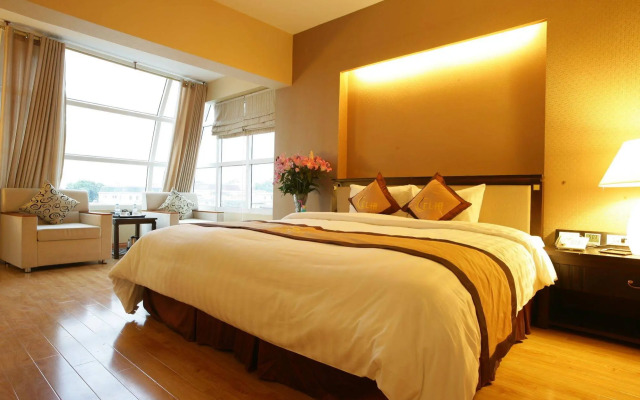 L'Heritage Hotel
