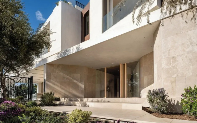 Stradella Mansion - Epitome of Luxury Living in This Breathtaking Bel Air Estate