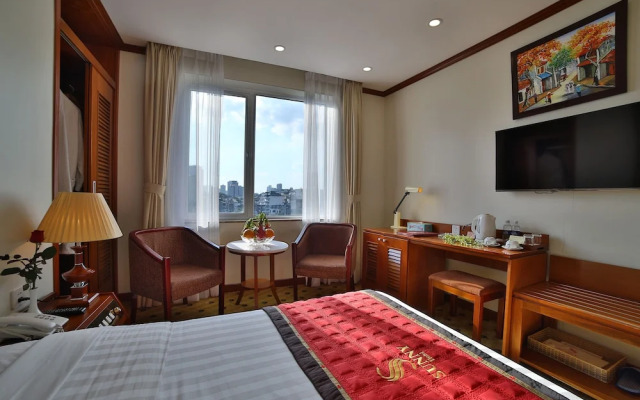 Sunny Hotel
