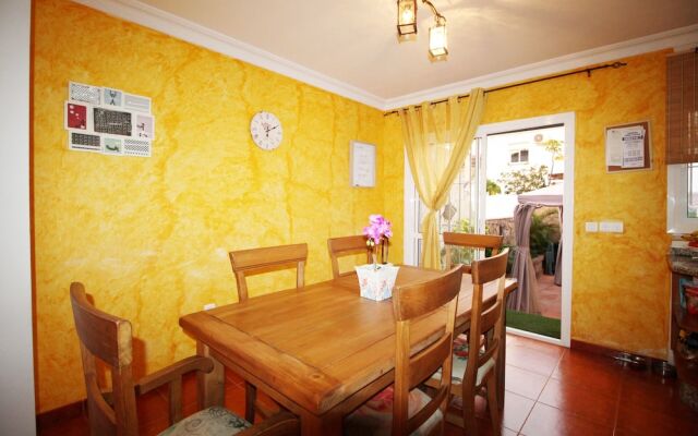 1057 Villa Maite