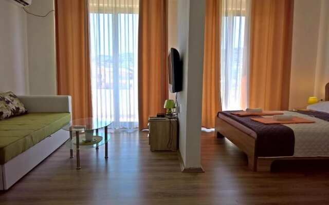 La Porta Apartments