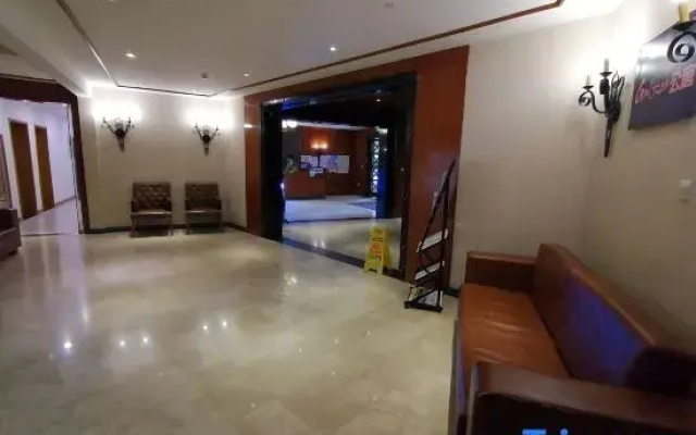 Songming Yujian Resort Hotel