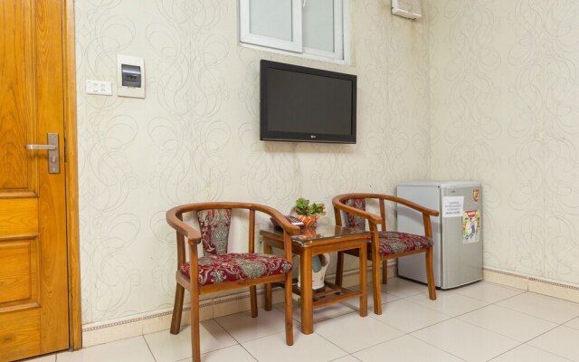 SPOT ON 693 Hoang Long Hotel