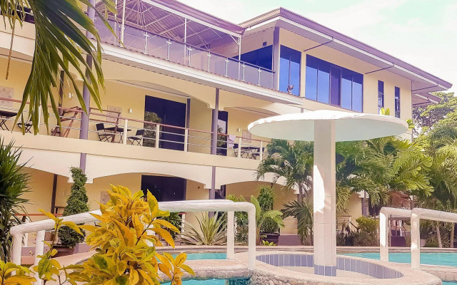 Alona Northland Resort