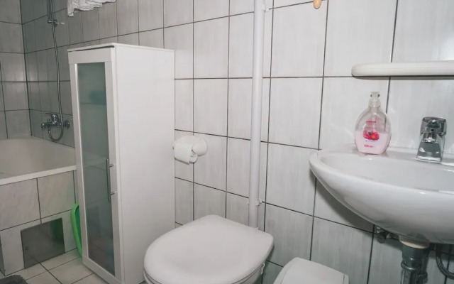 Charming Apartment With Sea Views and Shared Pool