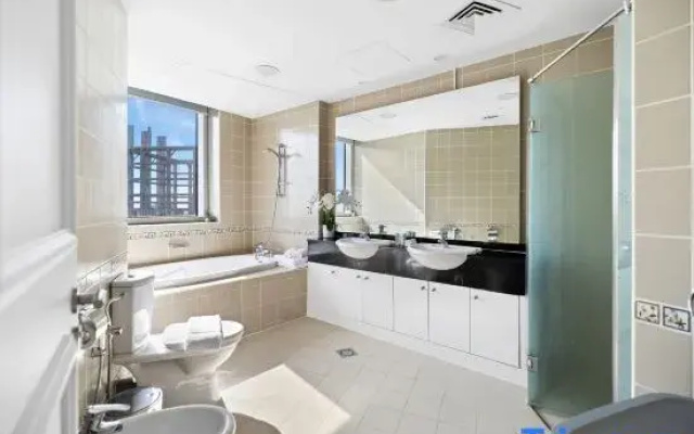 Ultra-Luxury Penthouse Private Pool & Yacht Views