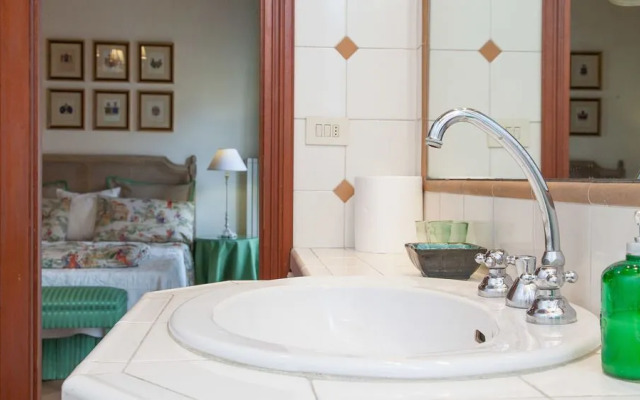 Trevi Penthouse with Jacuzzi