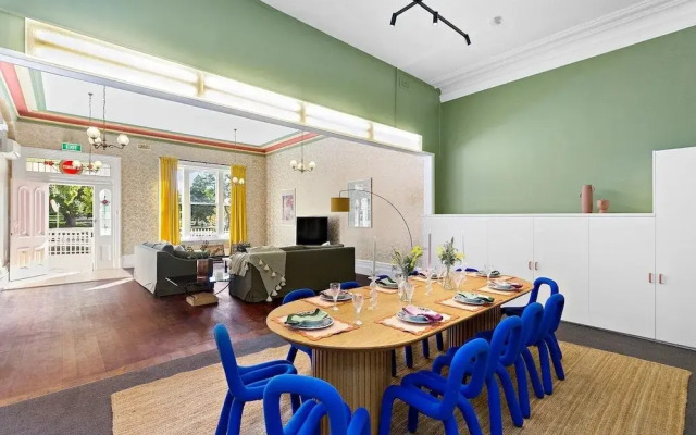 Fitzroy Private Rooms @ 132 Nicholson Homestay