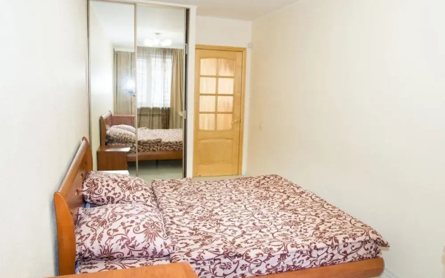 Apartment on Ostryakova St. 3