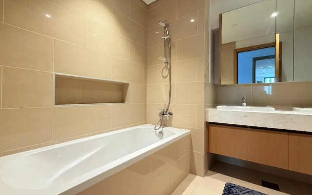 Premium 2 Bedroom Creek Horizon