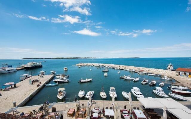 Hotel Marina