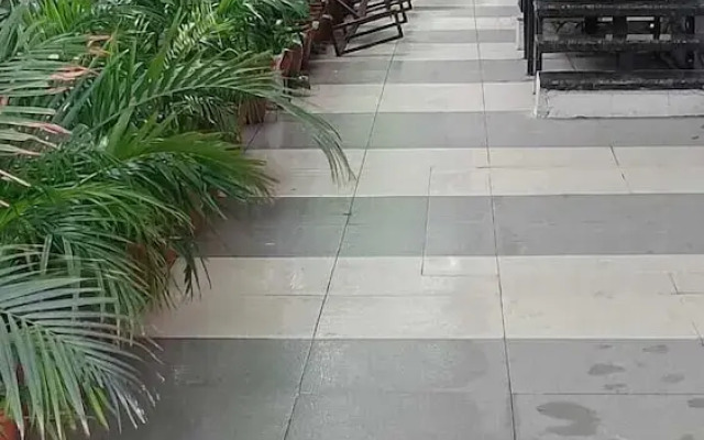 MadStays Signature Planet - Vijay Nagar